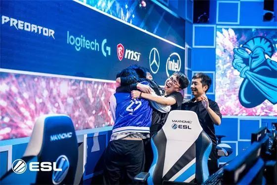 加期待她未 加期待她未