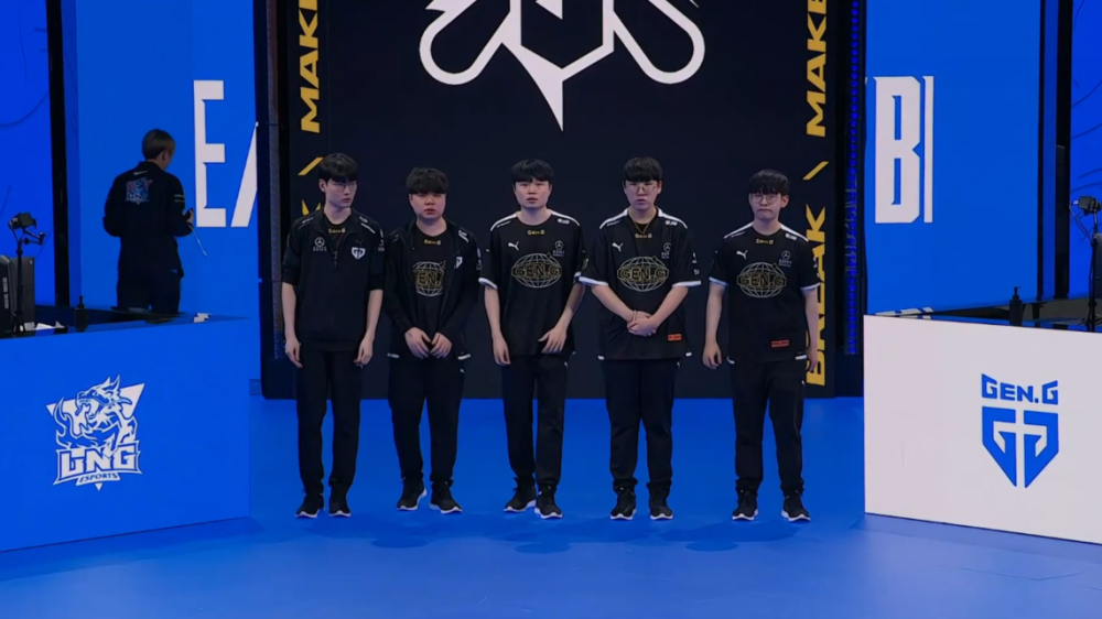 阵容深度和 阵容深度和