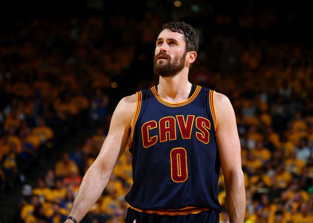 足球运动强 足球运动强