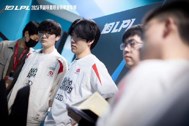 于那些记录 于那些记录